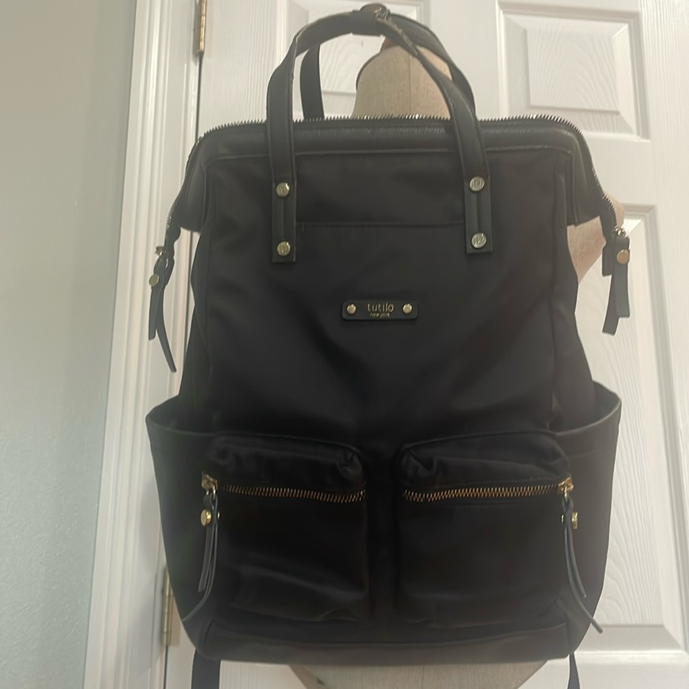 Tutilo New York backpack nylon zipper pockets compartments large tote bag black